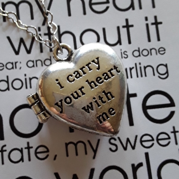 EE Cummings Silvertone Heart Locket Necklace … - Picture 6 of 9